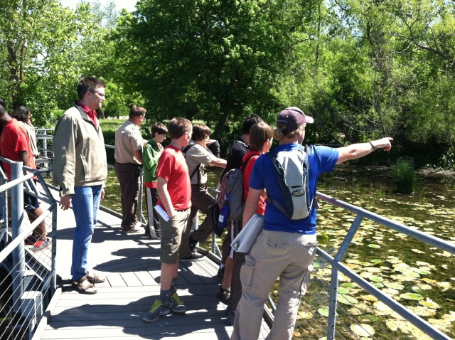 2016/Dax/640x480_2013-05-04-Troop214-San-Marcos-Environmental-Science-07-Matt-ChrisA-Dax-Case-Tyler-.JPG