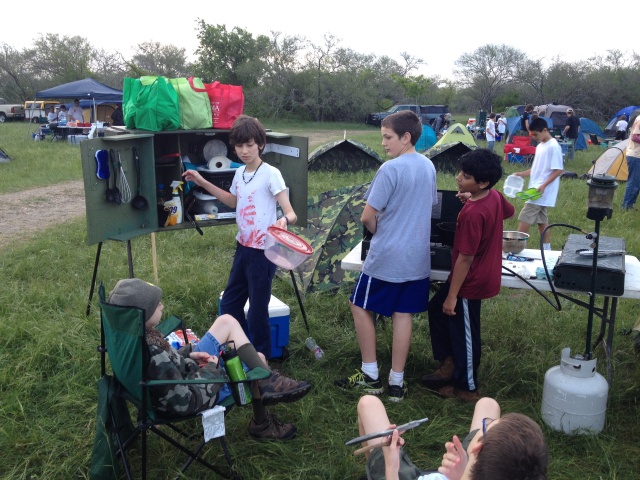 2016/Dax/640x480_2014-04-12-Troop214-Zomboree-02-Dax-Case-Krishanu-Tyler.JPG