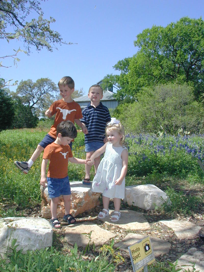 2004-04-01-wildflower-center-03-Chance-Dax-Vale-Kyla.JPG