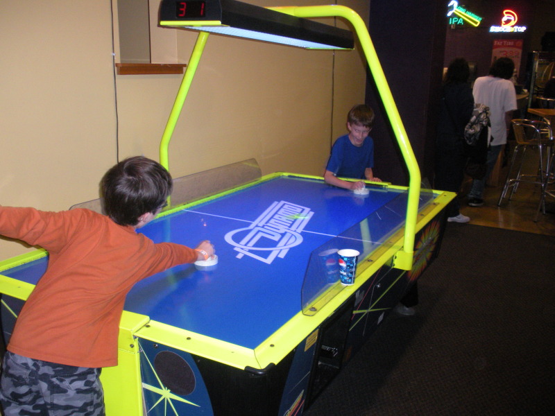 2009-02-16-Austin-Park-and-Pizza-48-Dax-Chance.jpg
