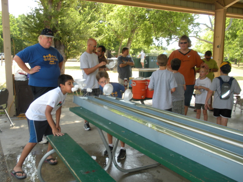 2009-07-18-Pack409-park-30-boat-races-Dax.JPG