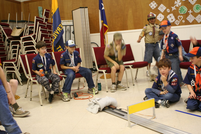 2016/Dax/800x600_2010-01-16-Pack409-Pinewood-Derby-158-Dax.JPG