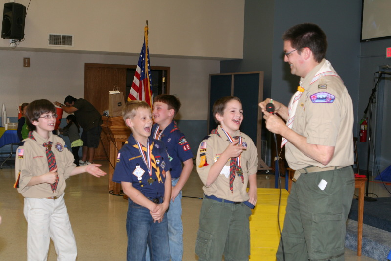 2011-02-02-Pack409-Blue-n-Gold-43-Dax-Case.JPG