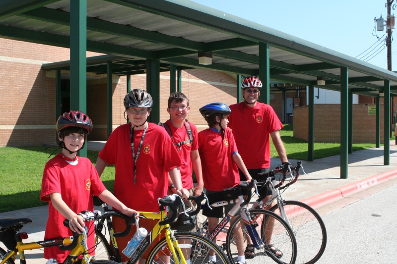 2016/Dax/800x600_2012-04-01-Troop214-Cycling-Merit-Badge-50-mile-06-Dax-Johnathan-Nathan-Chance-Travis-StartLine.JPG