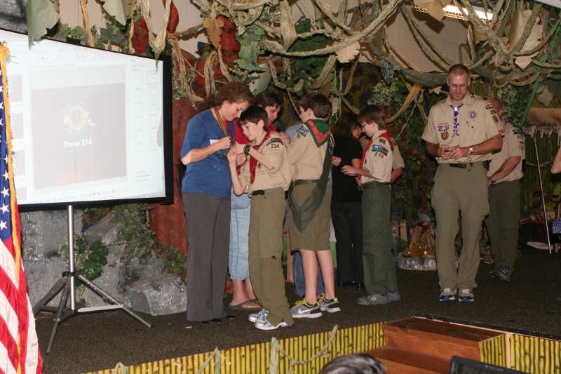 2013-01-28-Troop214-Court-of-Honor-19-Suzi-Dax-Travis.JPG