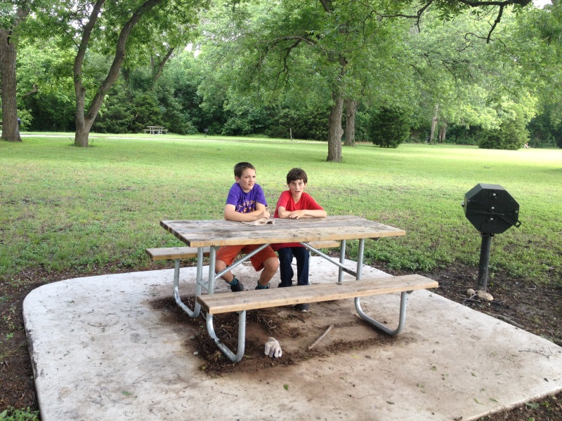 2016/Dax/800x600_2013-05-27-Troop214-Kylan-Eagle-Project-32-Case-Dax.JPG