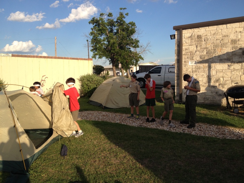 2016/Dax/800x600_2013-06-10-Troop214-Tent-Blindfold-contest-5-Dax-Case-Chance-Jack-Nathan.JPG