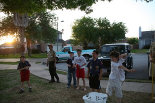 2009-04-01-Pack409-Den1-Physical-Fitness-41-10hole-golf-Logan-Andrew-Chance-CJ-Dax-Travis.JPG