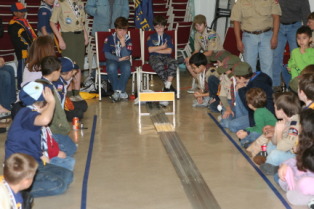 2010-01-16-Pack409-Pinewood-Derby-041-Dax.JPG