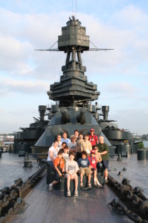 2011-04-03-Pack409-Battleship-Texas-058-Travis-Dax-Matt-Case-GOOD.JPG