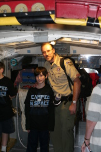 2012-03-04-Pack409-NASA-35-Dax-Travis.JPG