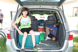 2012-04-01-Troop214-Cycling-Merit-Badge-50-mile-03-Dax-Chance.JPG