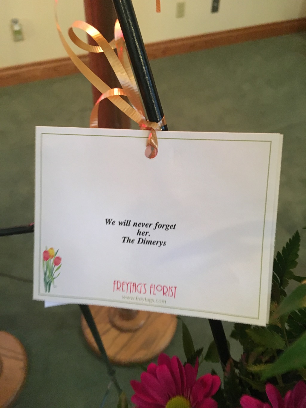 2017/01(January)/Grammy-Final-Days/1024x768_2017-02-02-Grammy-Funeral-08-Flowers.JPG