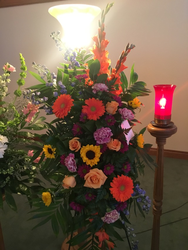 2017/01(January)/Grammy-Final-Days/640x480_2017-02-02-Grammy-Funeral-15-Flowers.JPG