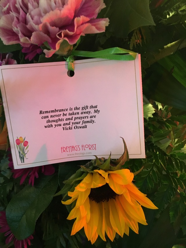 2017/01(January)/Grammy-Final-Days/640x480_2017-02-02-Grammy-Funeral-16-Flowers.JPG