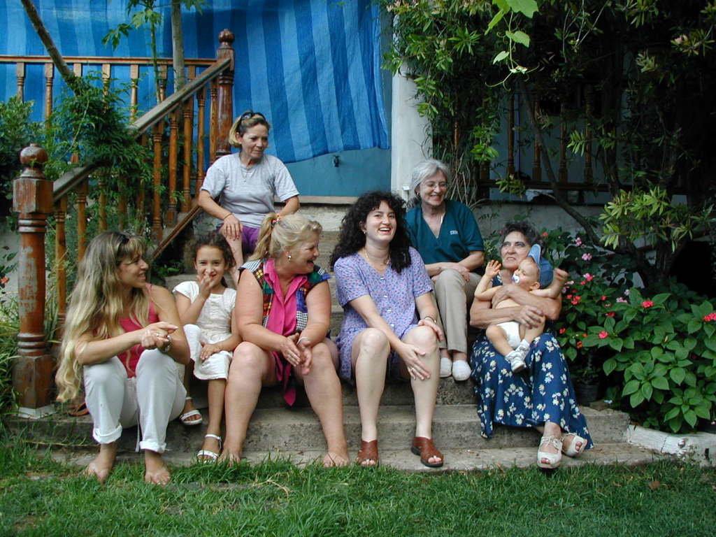 2000-12-29-Argentina-Adriana-Lucila-Marta-Zuly-Chance-Susana-Suzi-Nelly-15.JPG