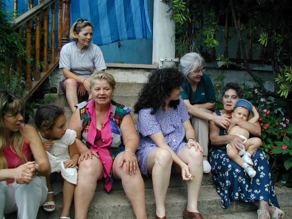 2000-12-29-Argentina-Adriana-Lucila-Marta-Zuly-Chance-Susana-Suzi-Nelly-16.JPG