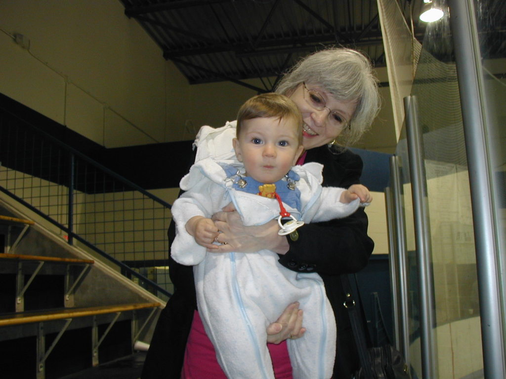 2001-12-16-Ice-Skating-4-Susana-Dax.JPG