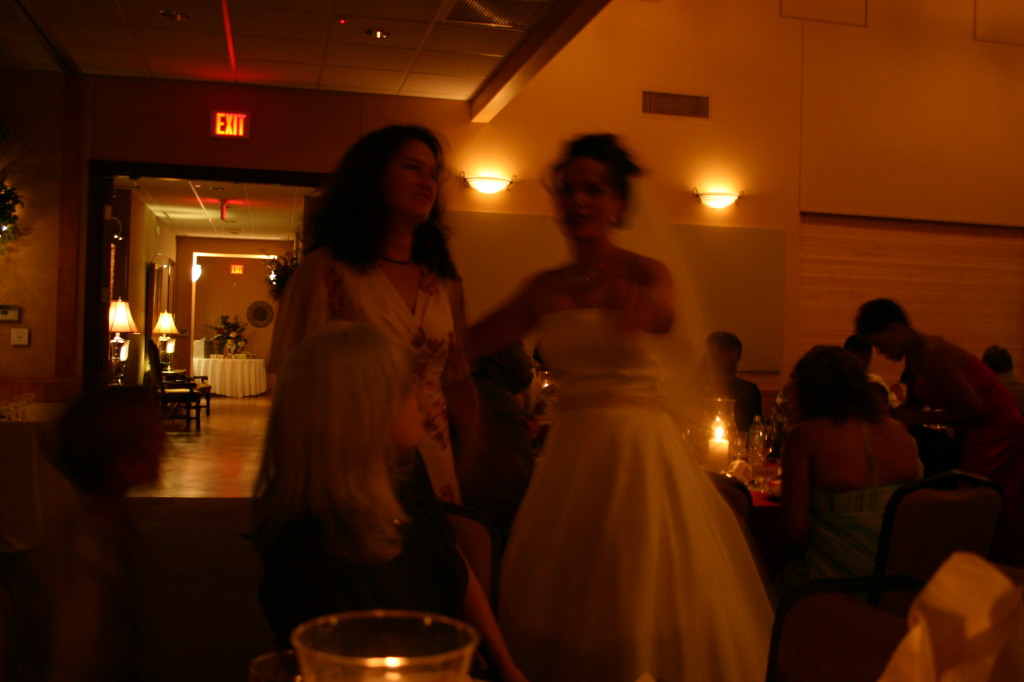 2017/01(January)/Grammy/1024x768_2005-10-01-Byron-Charlotte-Davis-wedding-089-Suzi-Susana.JPG