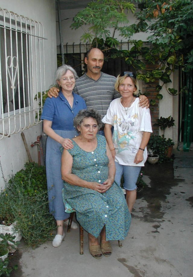 2000-12-25-Argentina-Susana-Felipe-Nelly-Marta-02.JPG