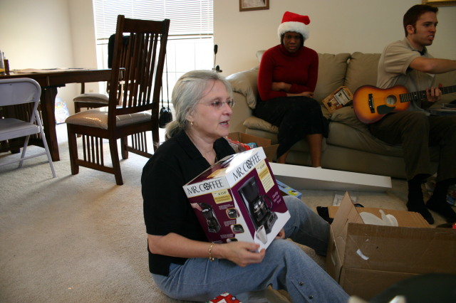 2006-12-25-Christmas-Day-05-Grammy-Diane-Mark.JPG