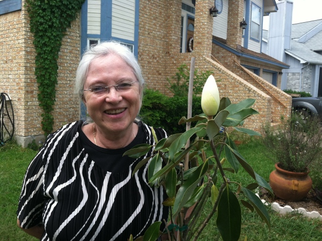 2017/01(January)/Grammy/640x480_2014-05-11-Mothers-Day-5-Susana.JPG