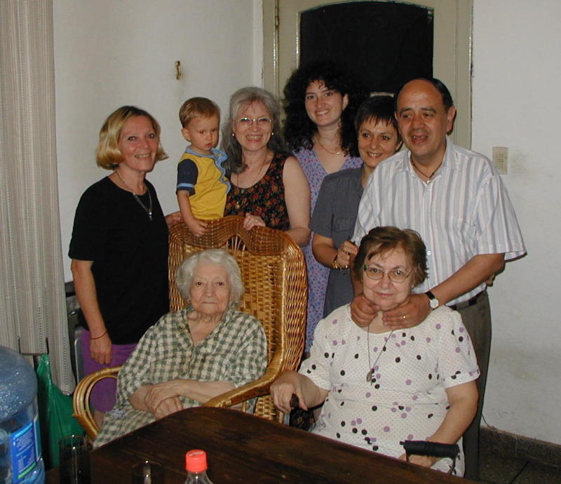 2000-12-29-Argentina-Marta-Chance-Susana-Suzi-Maja-Jose-TiaVence-Susana-26.JPG