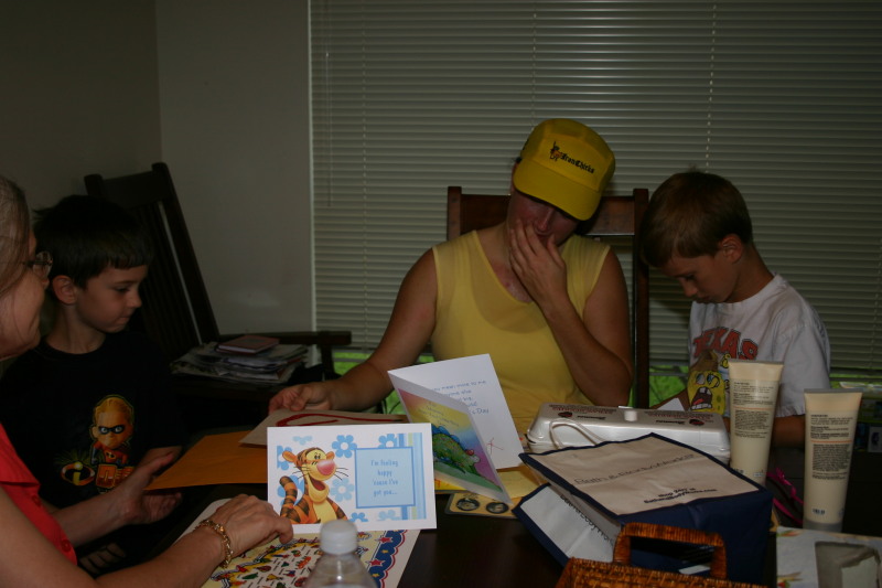 2006-05-14-Mothers-Day-04-Susana-Dax-Suzi-Chance.JPG
