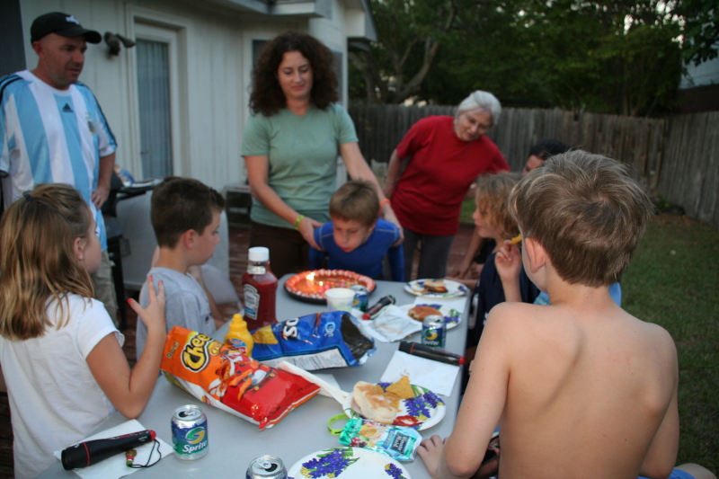 2017/01(January)/Grammy/800x600_2008-10-10-Chance-9th-Bday-152-Matthew-Case-Mark-Suzi-Susana-Marlene-Vale-Jack.JPG