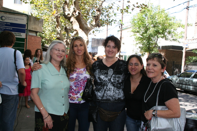 2009-03-20-Argentina-Felipe-Liliana-wedding-42-Susana-Adriana-Suzi-Fernanda-Marta.JPG