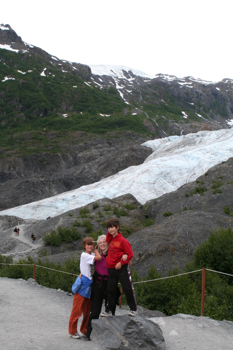 2011-07-13-230-Exit-Glacier-Chance-Dax-Susana.JPG