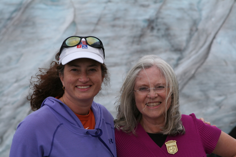 2017/01(January)/Grammy/800x600_2011-07-13-251-Exit-Glacier-Susana-Suzi-GOOD.JPG