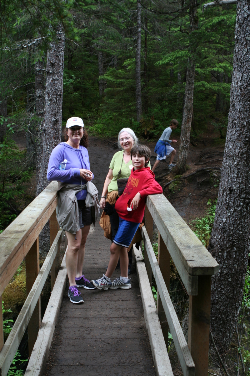 2011-07-14-Winner-Creek-107-Suzi-Dax-Susana-Chance.JPG