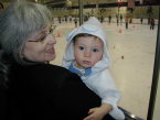 2001-12-16-Ice-Skating-2-Susana-Dax.JPG