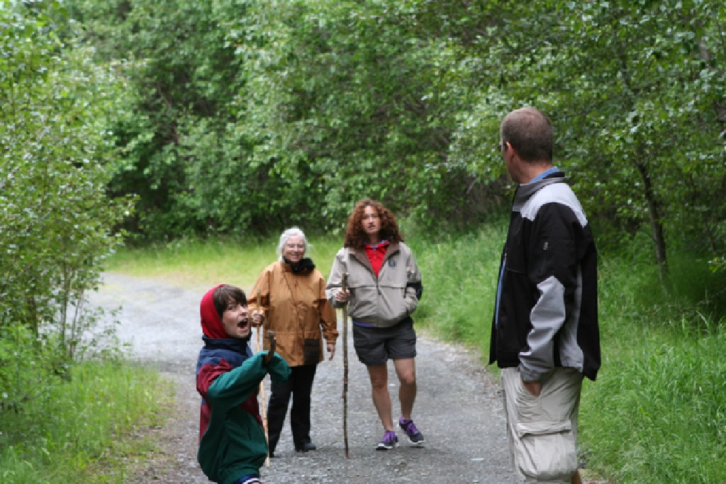 2011-07-14-Kenai-Princess-Lodge-49-Dax-Susana-Suzi-Travis.jpg