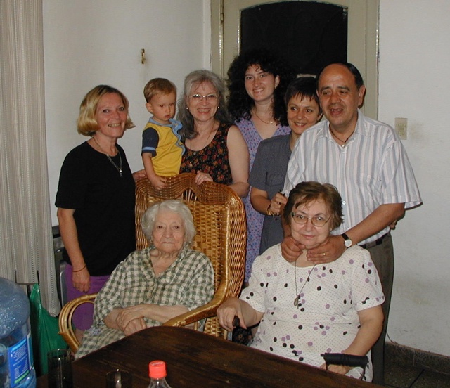 2000-12-29-Argentina-Marta-Chance-Susana-Suzi-Maja-Jose-TiaVence-Susana-26.jpg