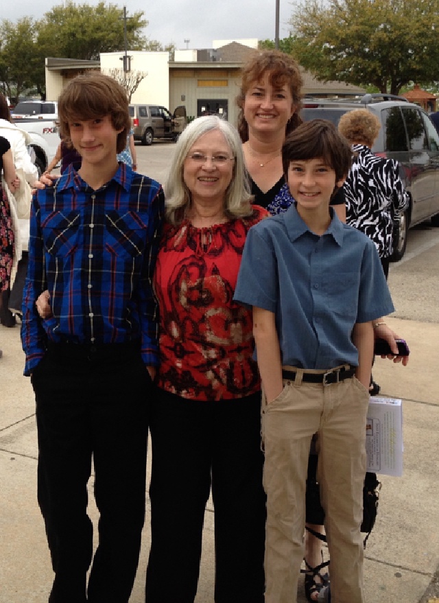 2013-03-31-Easter-48--Chance-Susana-Suzi-Dax-church.jpg