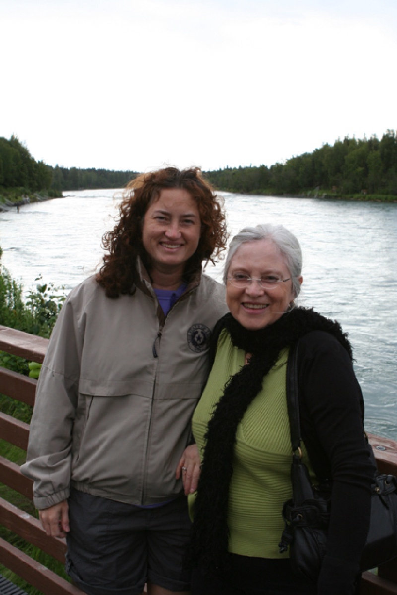 2017/01(January)/Susana-Hammett-in-Memoriam-1943-2017/800x600_2011-07-14-Soldotna-10-Suzi-Susana.jpg