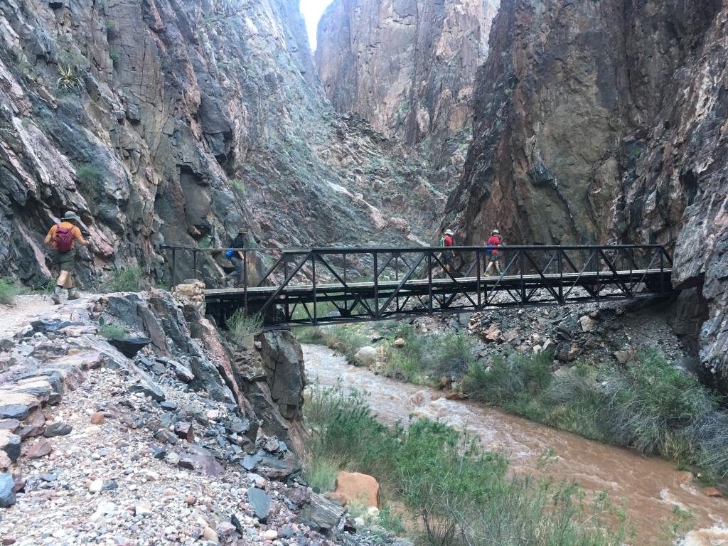 2017/03(March)/Grand-Canyon-Best/1024x768_2017-03-16-Grand-Canyon-Day4-01-Pat-Ben-Sebastian-Dax.JPG