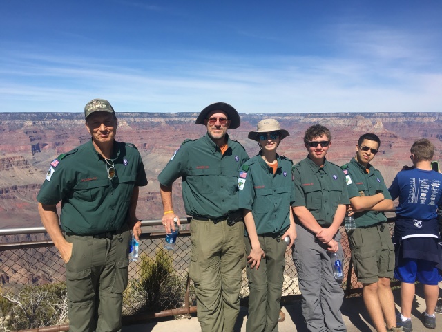 2017/03(March)/Grand-Canyon-Best/640x480_2017-03-12-Travel-To-GrandCanyon-05-Pat-Travis-Dax-Ben-Sebastian.JPG