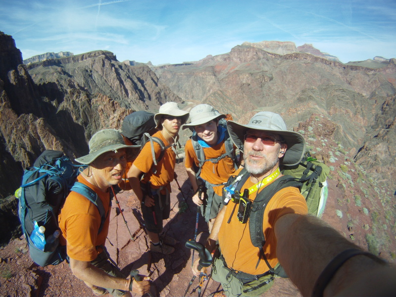 2017/03(March)/Grand-Canyon-Best/800x600_2017-03-15-Grand-Canyon-Day3-23-Pat-Sebastian-Dax-Travis.JPG