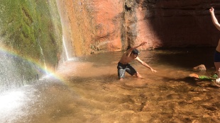 2017-03-16-Grand-Canyon-Day4-07-Ribbon-Falls-Sebastian.JPG