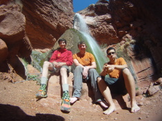 2017-03-16-Grand-Canyon-Day4-12-Ribbon-Falls-Dax-Ben-Sebastian.JPG