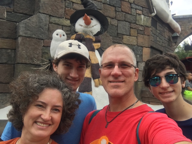 2017-03-25-Universal-Studios-08-Suzi-Chance-Travis-Dax-GOOD.JPG
