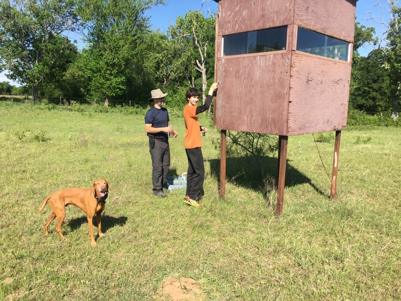 2017/04(April)/Camping-JohnMiller-land/800x600_2017-04-08-John-Miller-Land-Camping-02-Troy-Dax-Bevo.JPG