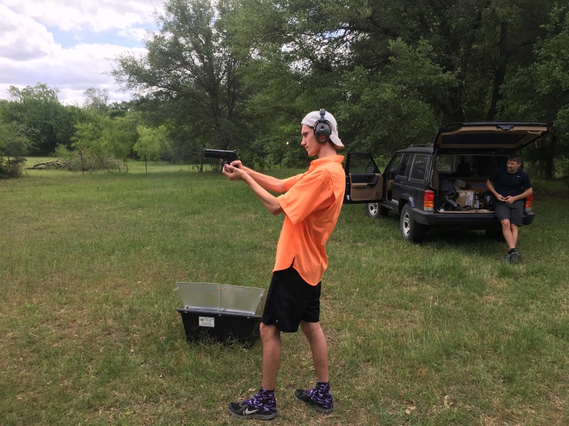 2017/04(April)/Camping-JohnMiller-land/800x600_2017-04-08-John-Miller-Land-Camping-10-Chance-shooting-gun-Troy.JPG