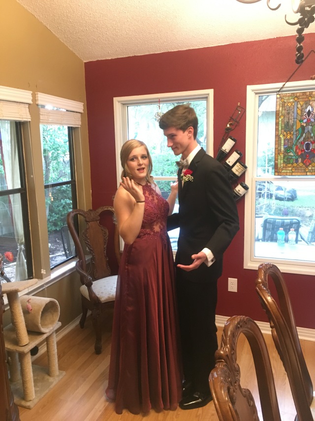 2017/04(April)/Chance-McKenzie-Prom/640x480_2017-04-01-Chance-McKenzie-Prom-3.JPG