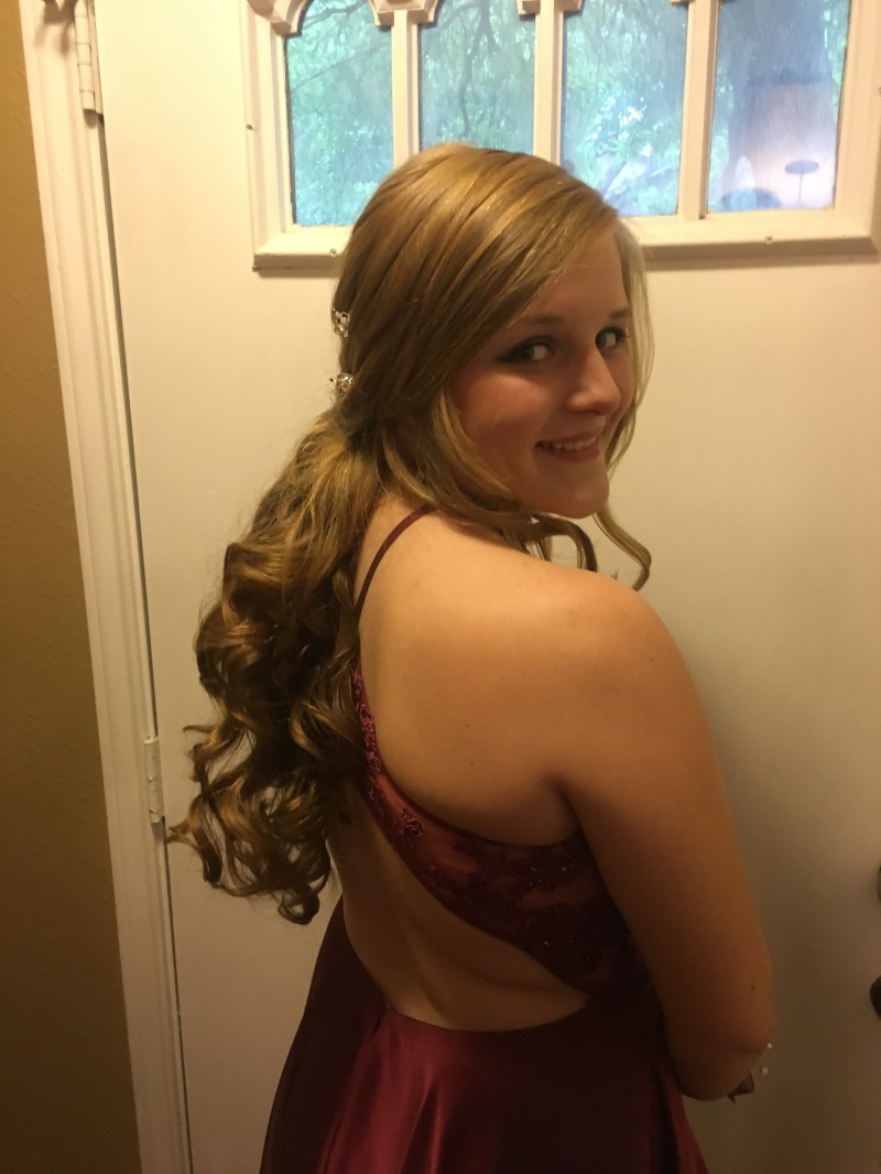 2017/04(April)/Chance-McKenzie-Prom/800x600_2017-04-01-Chance-McKenzie-Prom-9.JPG