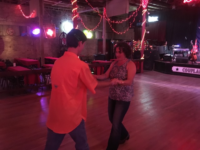 2017/04(April)/Coupland-Dance-Hall-with-Chance-McKenzie/640x480_2017-04-22-Coupland-Dance-Hall-11-Chance-Suzi.JPG