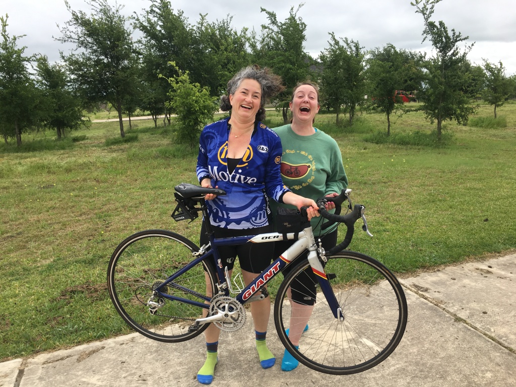 2017/04(April)/Misc/1024x768_2017-04-22-Bike-Ride-Suzi-Marci-3.JPG